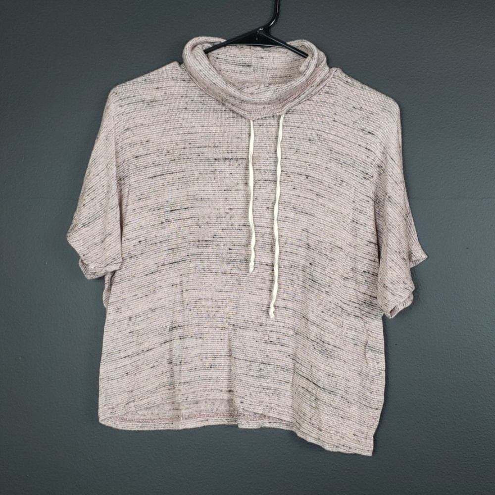 Ginger G cowl neck light top size small